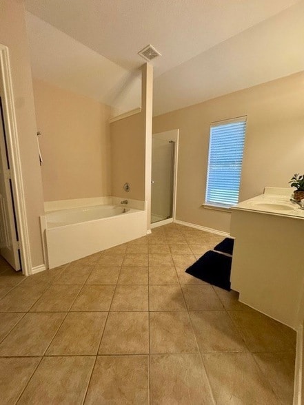 Building Photo - 1646 Martin Lake Dr