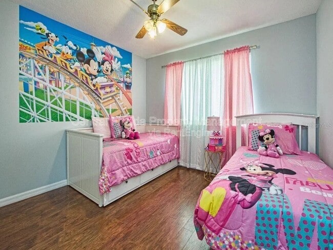 Building Photo - 2937 Sunset Vista Blvd