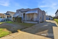 Building Photo - 1112 W 92nd St