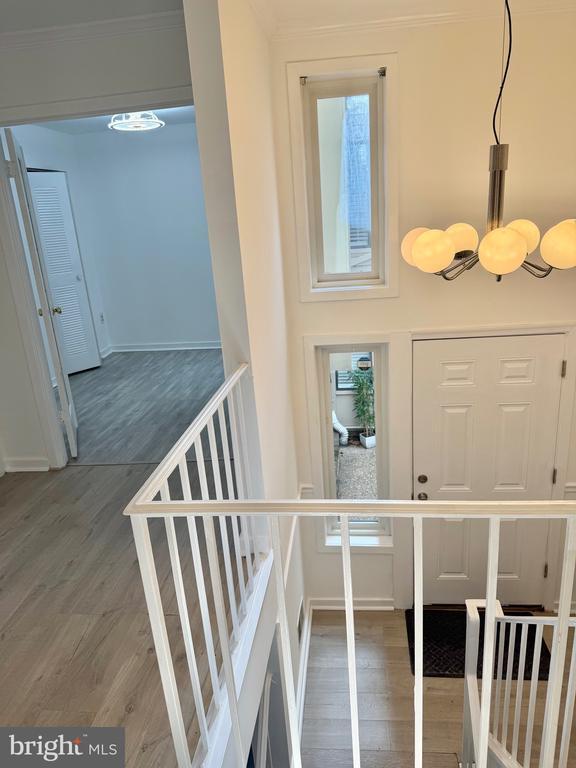 Building Photo - 9759 Lake Shore Dr