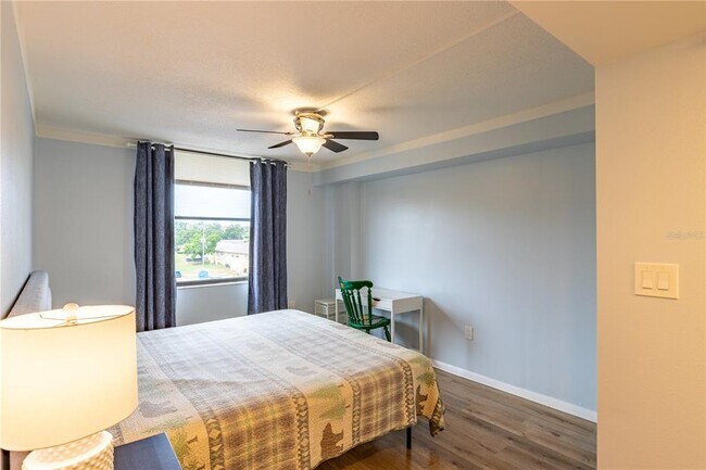 Building Photo - 701 S Madison Ave