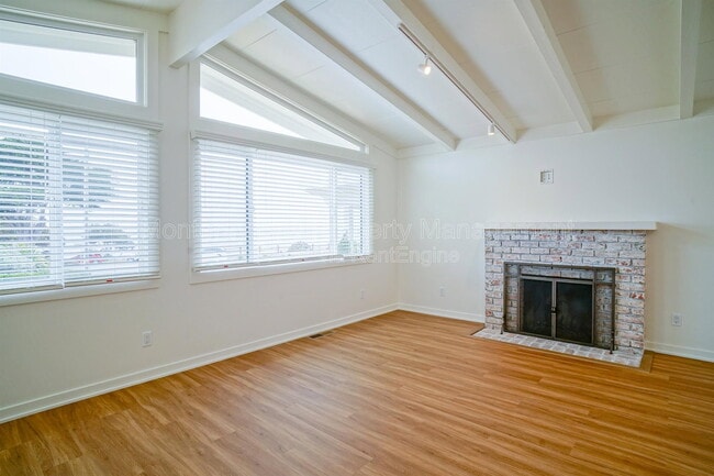 Building Photo - 829 Sea Palm Ave