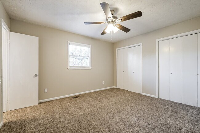 Building Photo - 4928 Spirit Ct SW