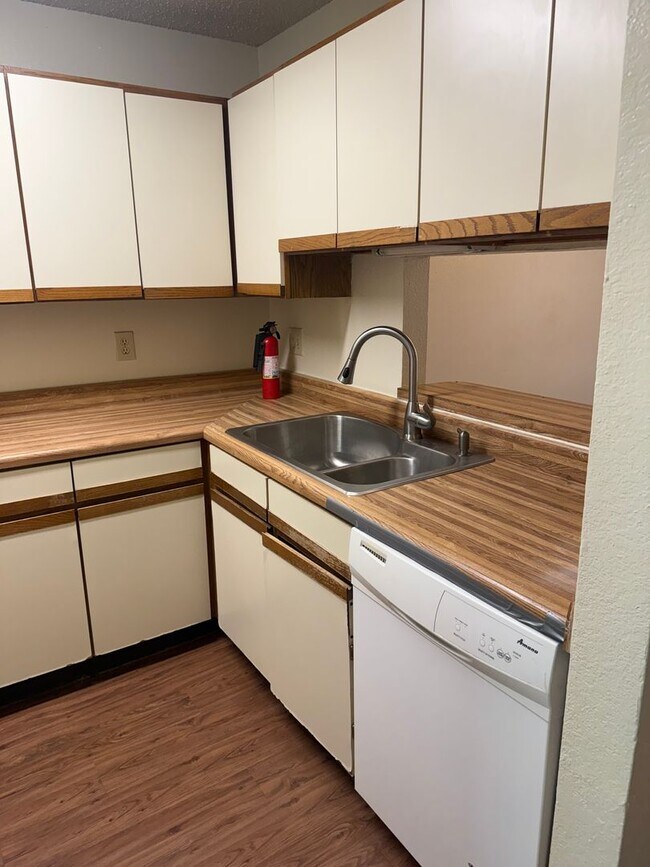 Building Photo - Mesquite Ridge Townhomes