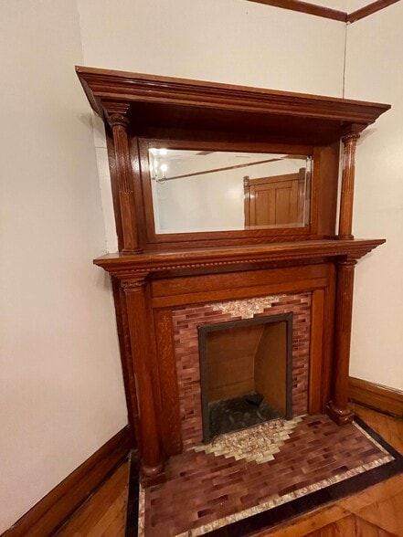 Building Photo - 7216 S Emerald Ave