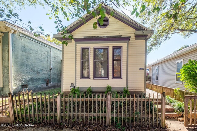 Primary Photo - 1510 E Breckinridge St