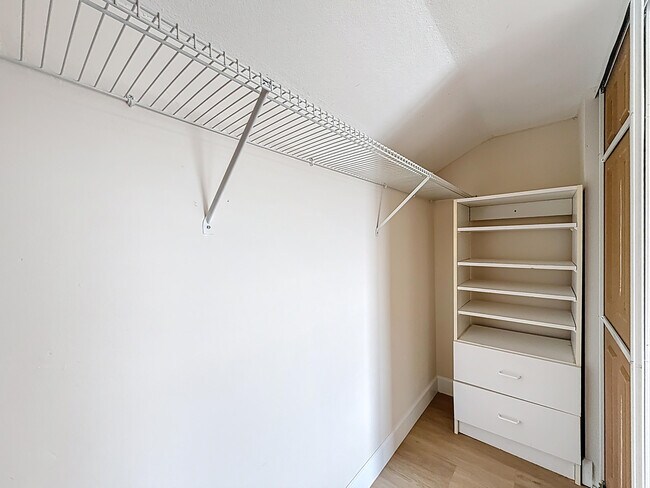 Building Photo - 9278 Ketay Cir
