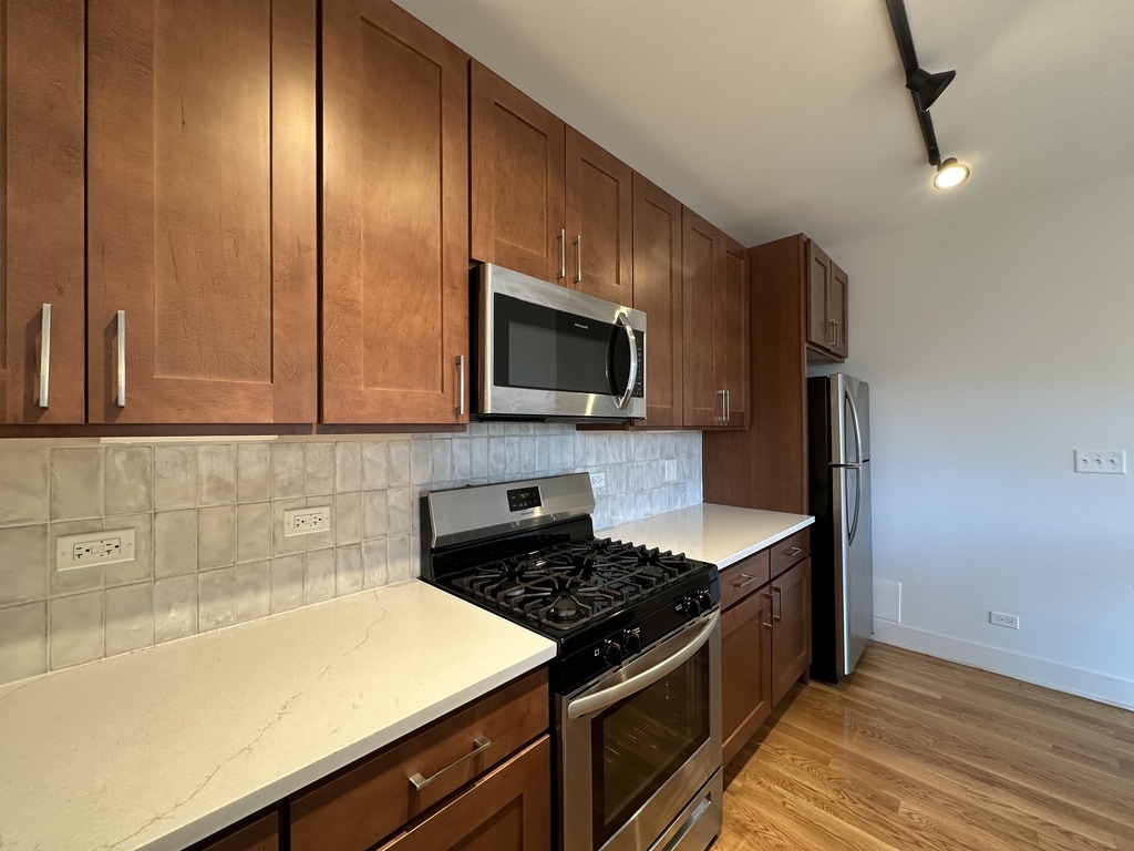 Building Photo - 2740 N Spaulding Ave