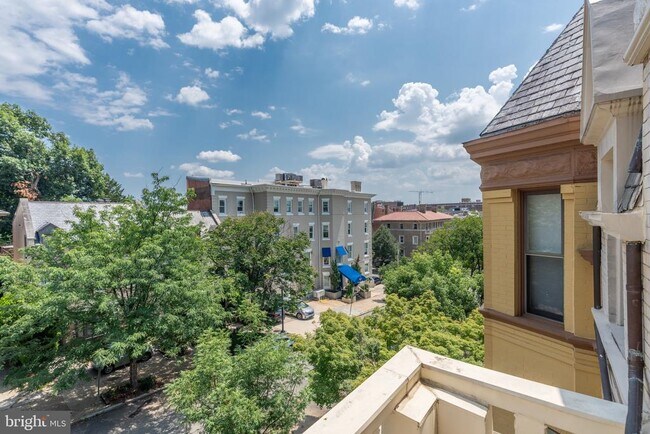 Building Photo - 1716 22nd St NW