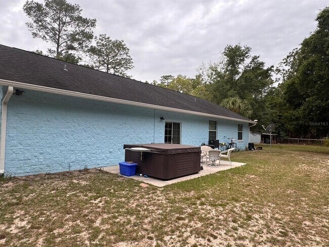 Building Photo - 10625 NW 14th St
