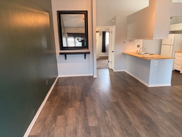 Building Photo - 3235 Herrington Dr