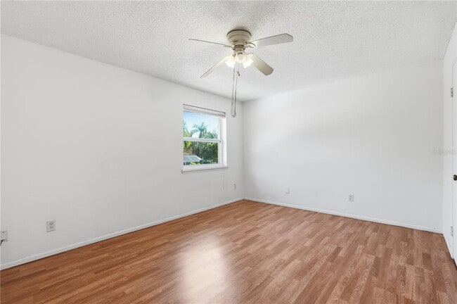 Building Photo - 7551 Abonado Rd