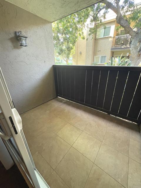 Building Photo - 195 Avenida Descanso