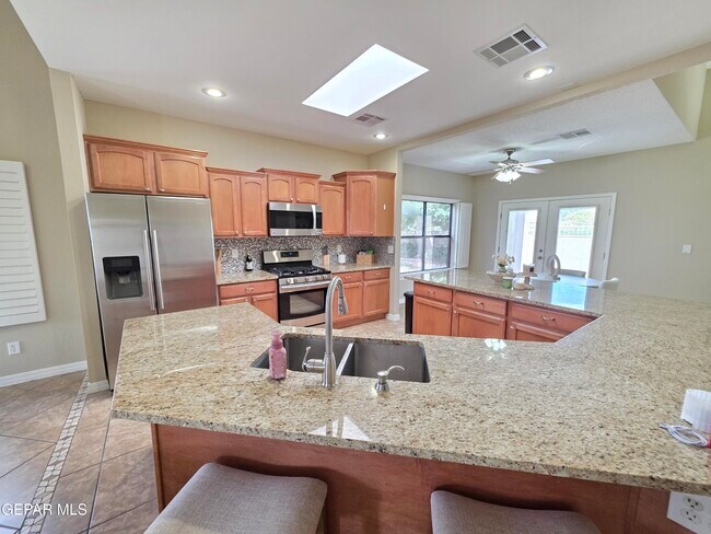 Building Photo - 7346 Gulf Creek Dr