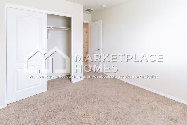 Building Photo - 3533 Wild Horse Rd NE