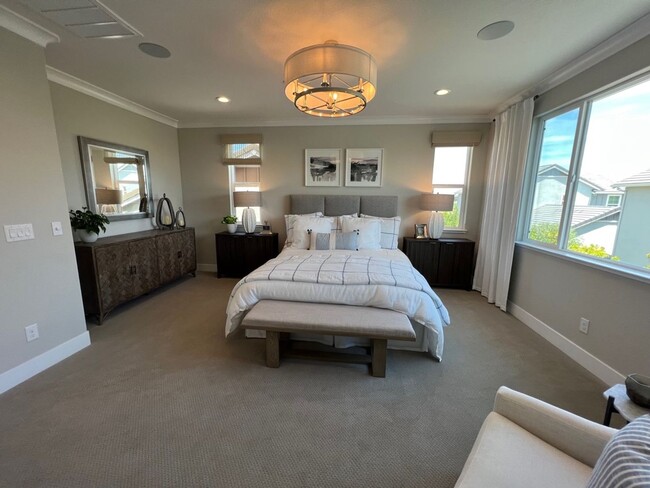 Building Photo - 809 Cosmos Dr