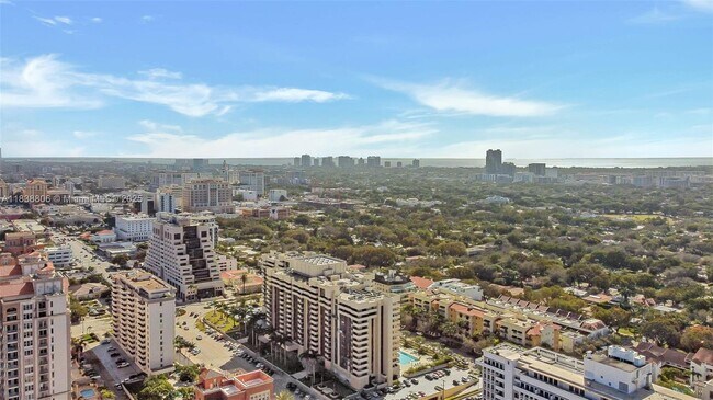 Building Photo - 600 Biltmore Way