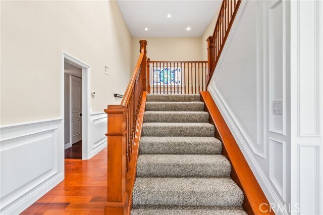 Building Photo - 2 Cedar Ridge