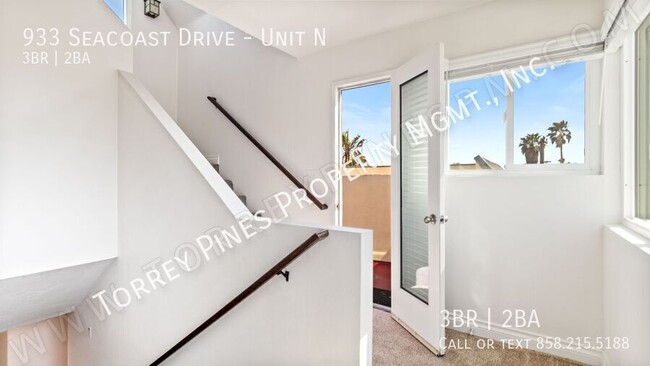 Building Photo - GORGEOUS Remodeled Penthouse with Ocean Vi...