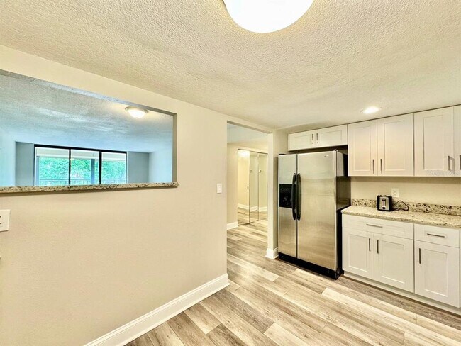 Building Photo - 220 Belleview Blvd