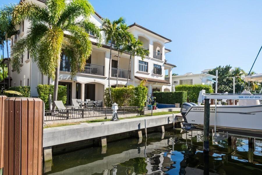 Building Photo - 95 Isle of Venice Dr