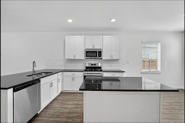 Building Photo - 203 Betsy Rd