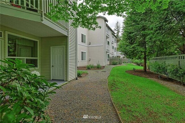 Building Photo - 12530 Admiralty Way