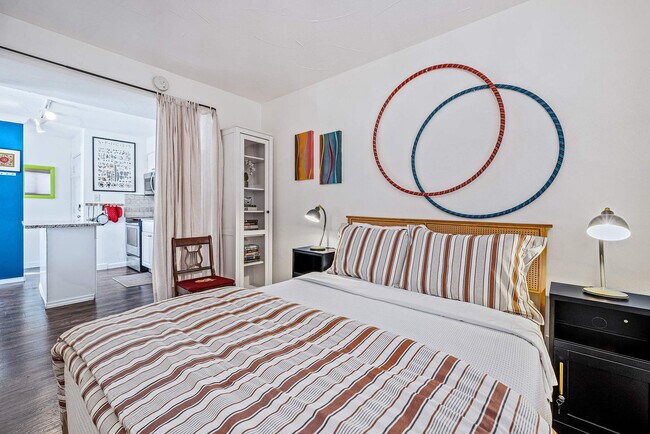 Building Photo - 3018 S 1st St