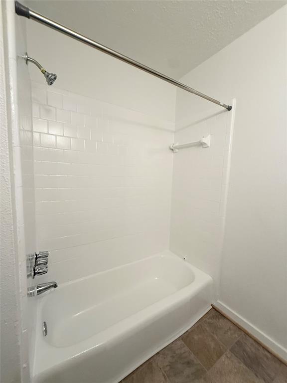 Building Photo - 5415 Scott St