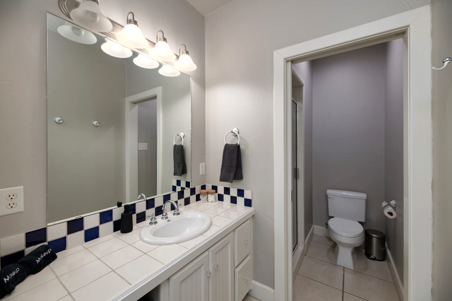 Building Photo - 149 Betty Dr