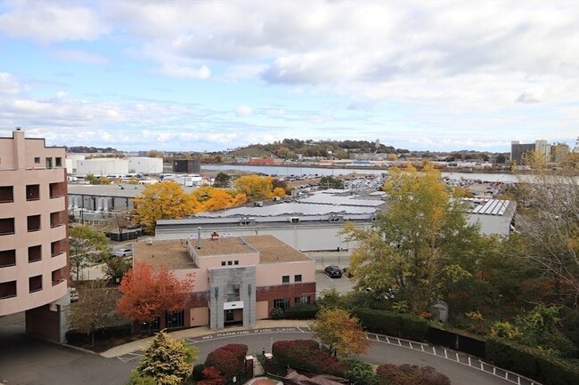 Primary Photo - 175 Cottage St