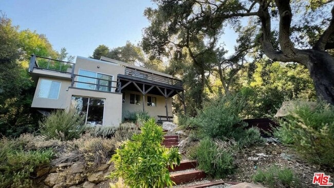 Building Photo - 19562 Cave Way