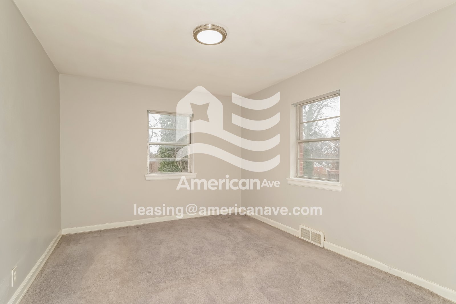 Building Photo - 6949 Pasadena Blvd