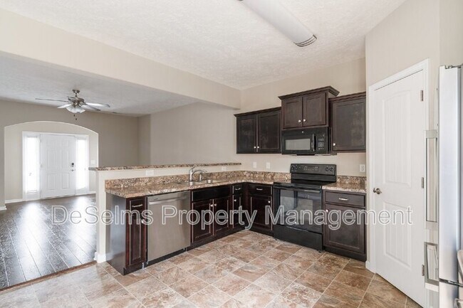 Building Photo - 5341 Tony Lama Ln