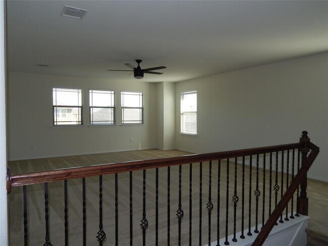 Building Photo - 358 Alamosa Dr