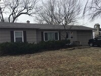 Building Photo - COMING SOON! - Newly Renovated 3Bd, 2Bth i...