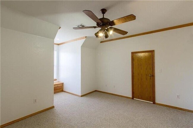 Building Photo - Rogers - Plentywood