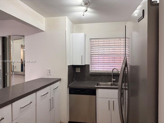 Building Photo - 8893 Fontainebleau Blvd