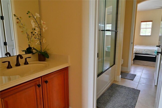 Building Photo - 3813 Golden Knot Dr