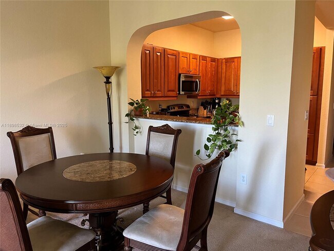 Building Photo - 3500 Oaks Clubhouse Dr