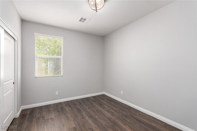 Building Photo - 5344 Bocopa St