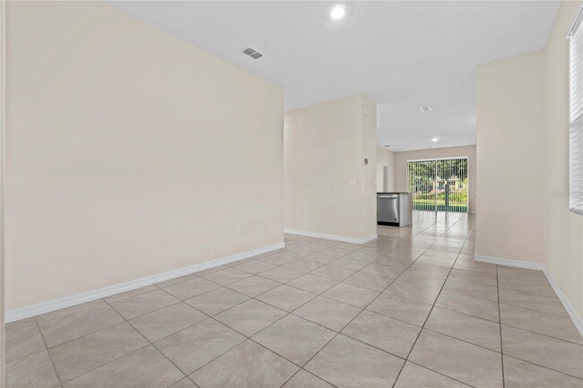 Building Photo - Enjoy all Wildwood has to offer, plus community amenities!