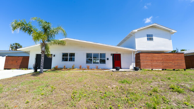 Primary Photo - 321 Cornell Dr