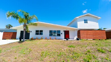 Building Photo - 321 Cornell Dr