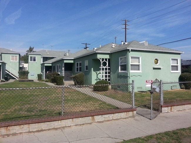 Primary Photo - 649-663 E 78th St