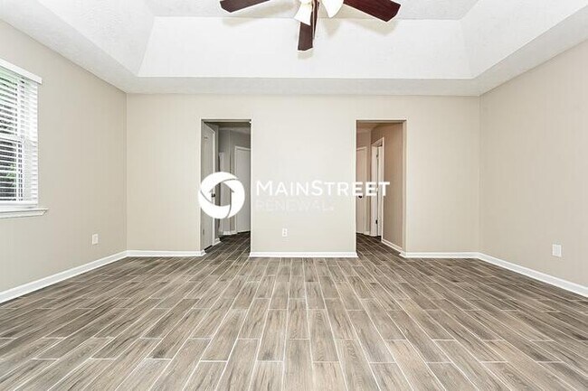 Building Photo - 3 Bedroom Pet-Friendly Home in Jonesboro, GA with Main Street Renewal