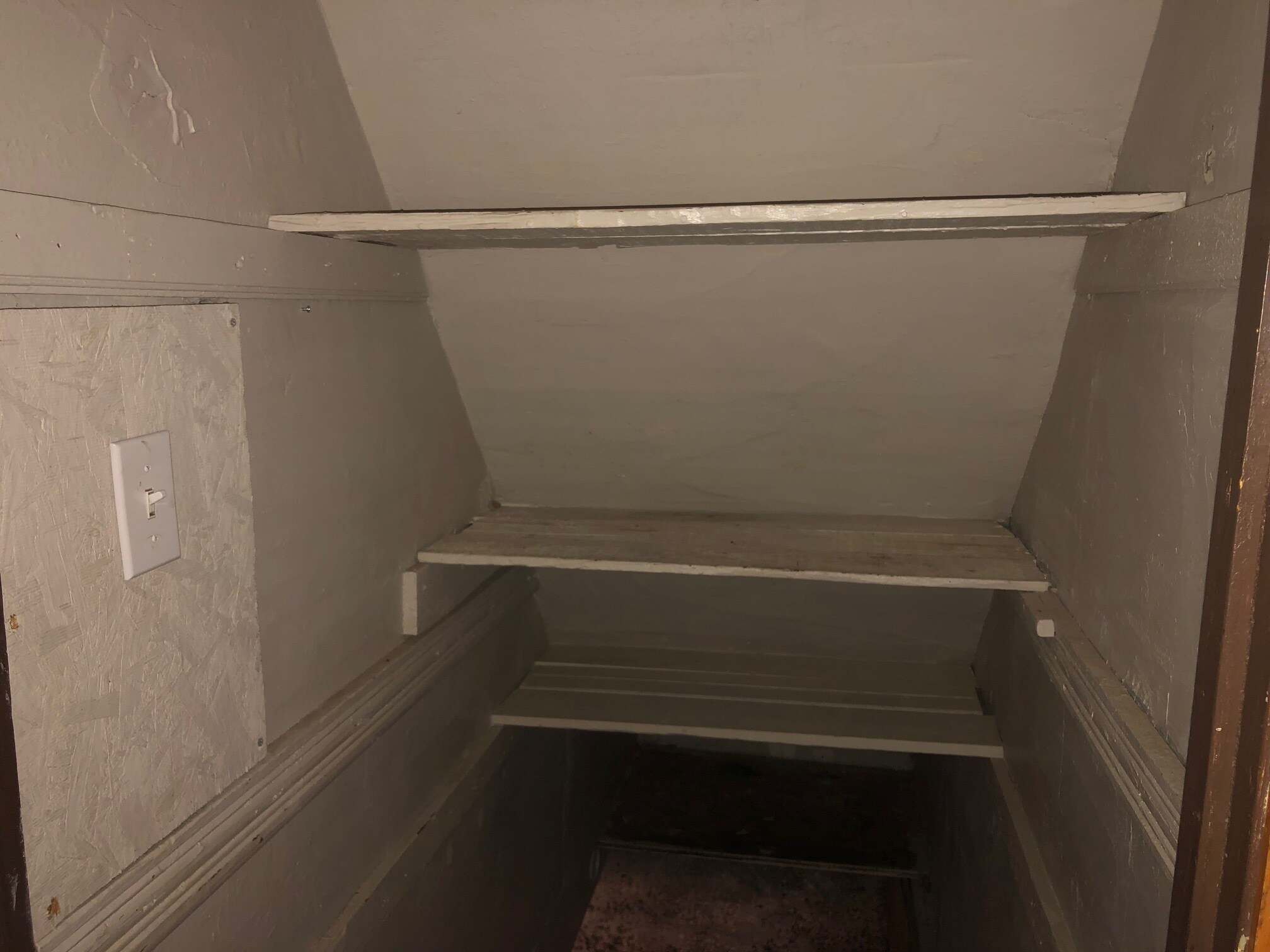 Extra Storage - 1221 W Walnut St