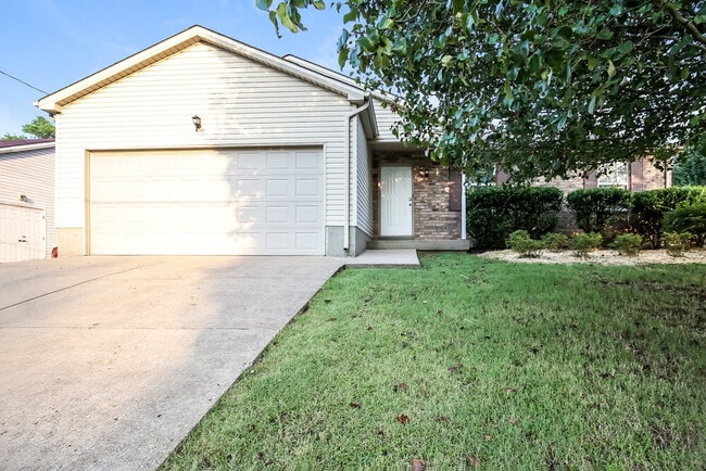 Building Photo - 100 Bradford Cir