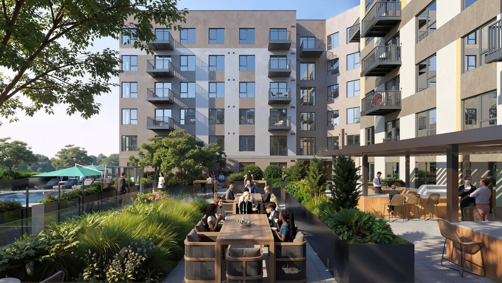 Building Photo - Elowen