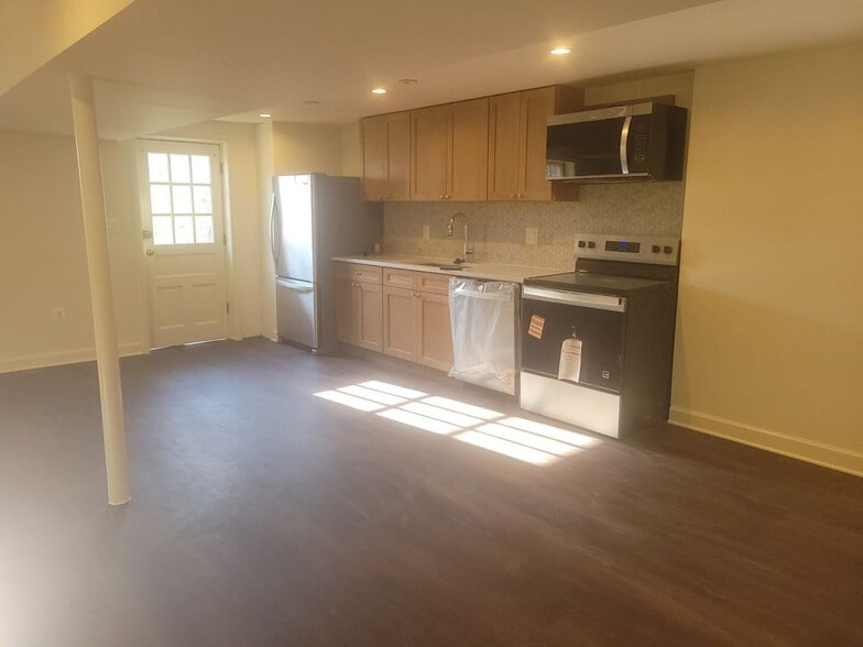 Building Photo - 14004 Zeigler Way